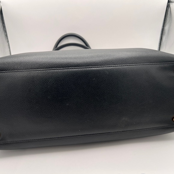 CHANEL Executive Cerf Black Caviar Leather Tote with Gold Accents - Picture 9 of 14